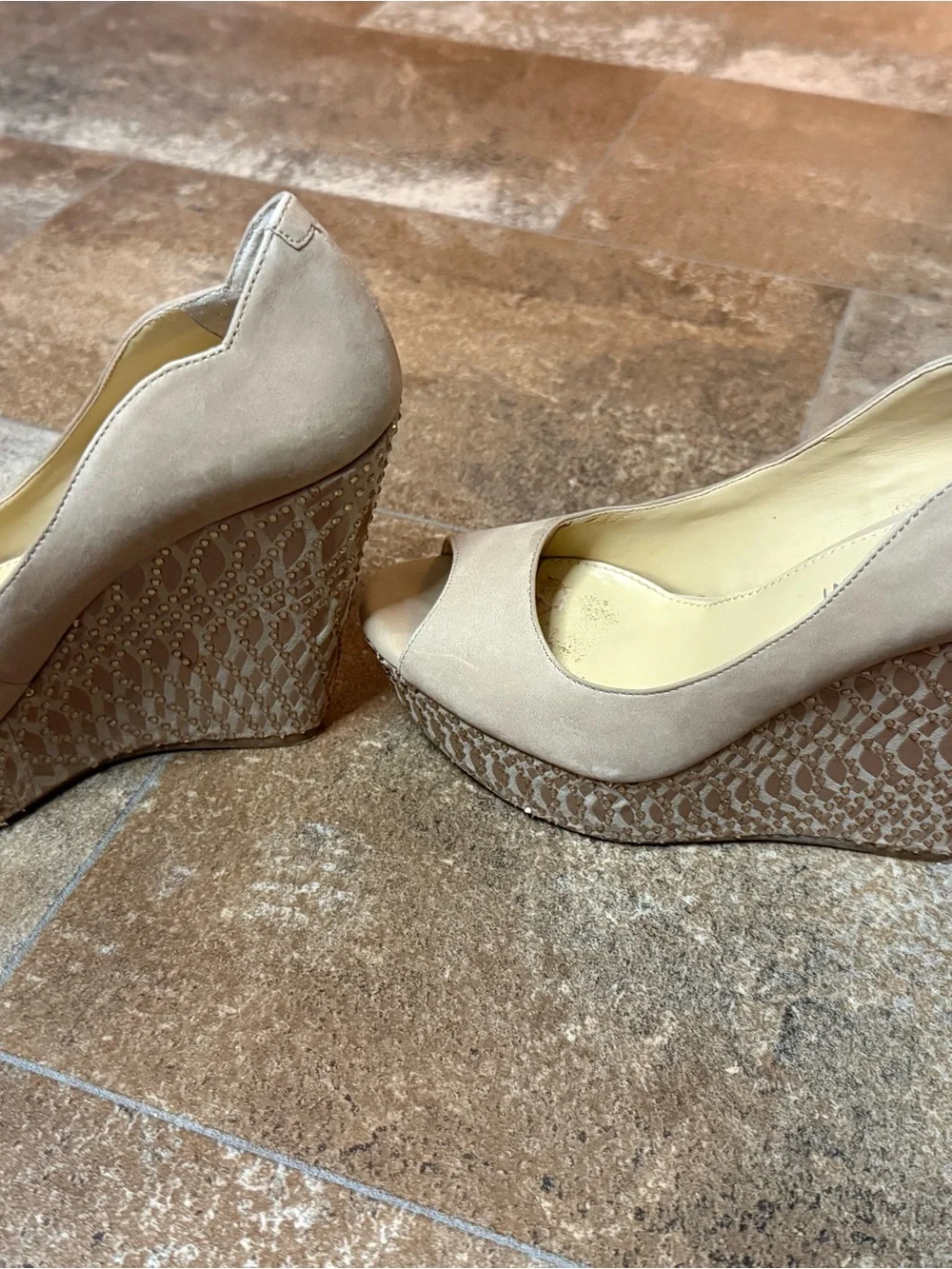Gianni Bini taupe suede